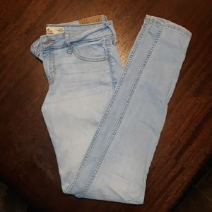 🛍4 for $20!Hollister jeans